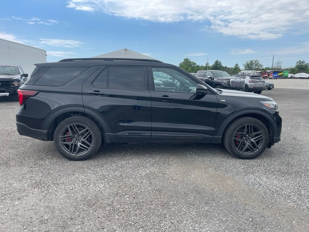 Used 2025 Ford Explorer ST-Line