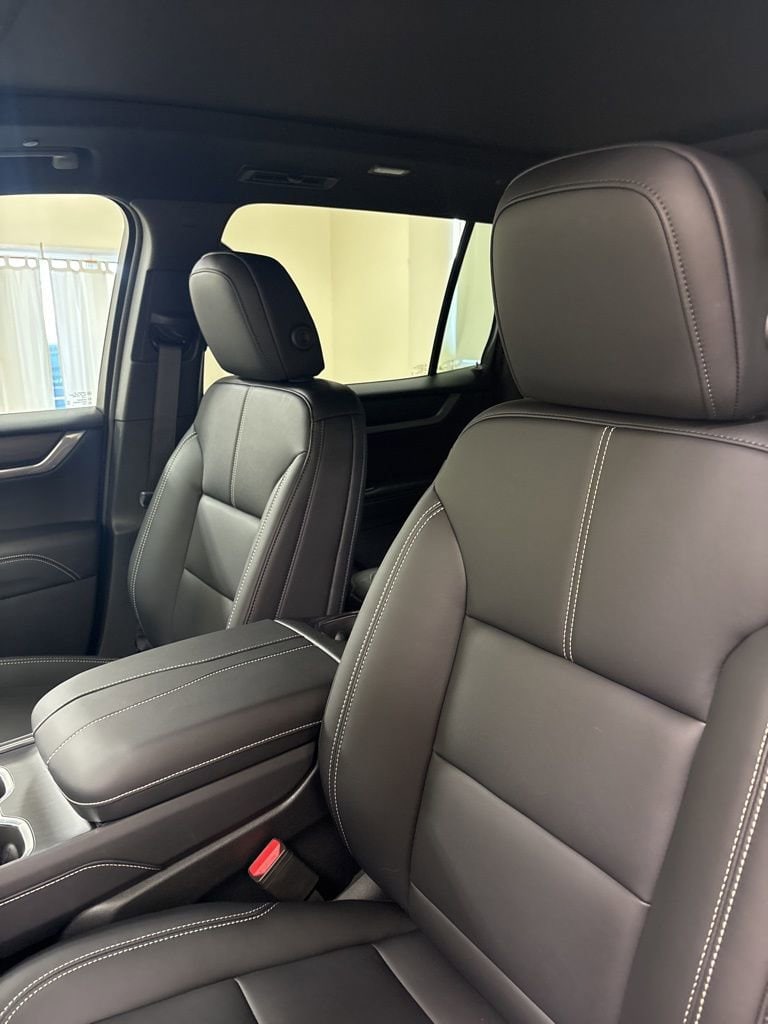 2026 GMC Acadia Elevation - Photo 16