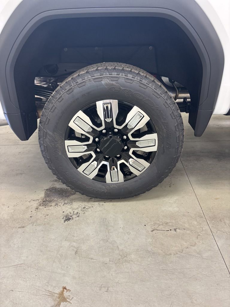 2026 GMC Sierra 2500HD Denali - Photo 41