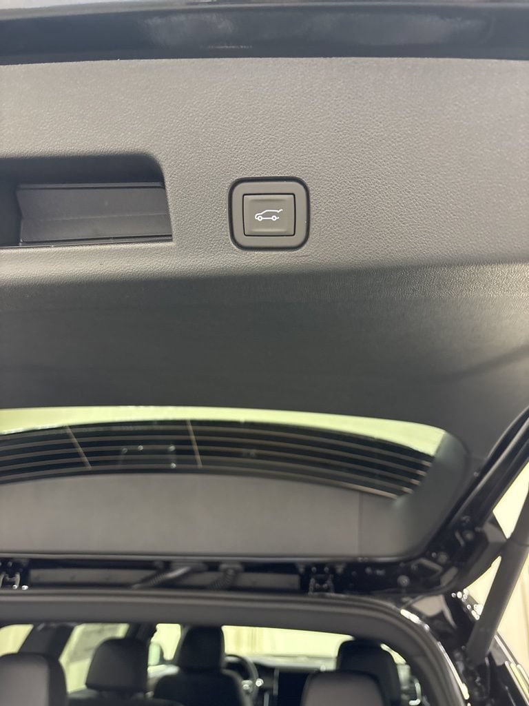 2026 GMC Acadia Denali - Photo 26