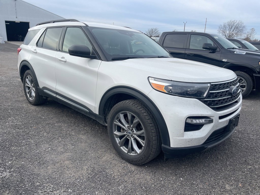 2022 Ford Explorer XLT photo 3