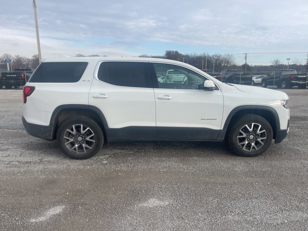 2022 Gmc Acadia SLE photo 3