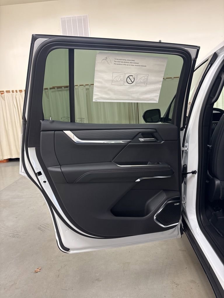 2026 GMC Acadia Elevation - Photo 26