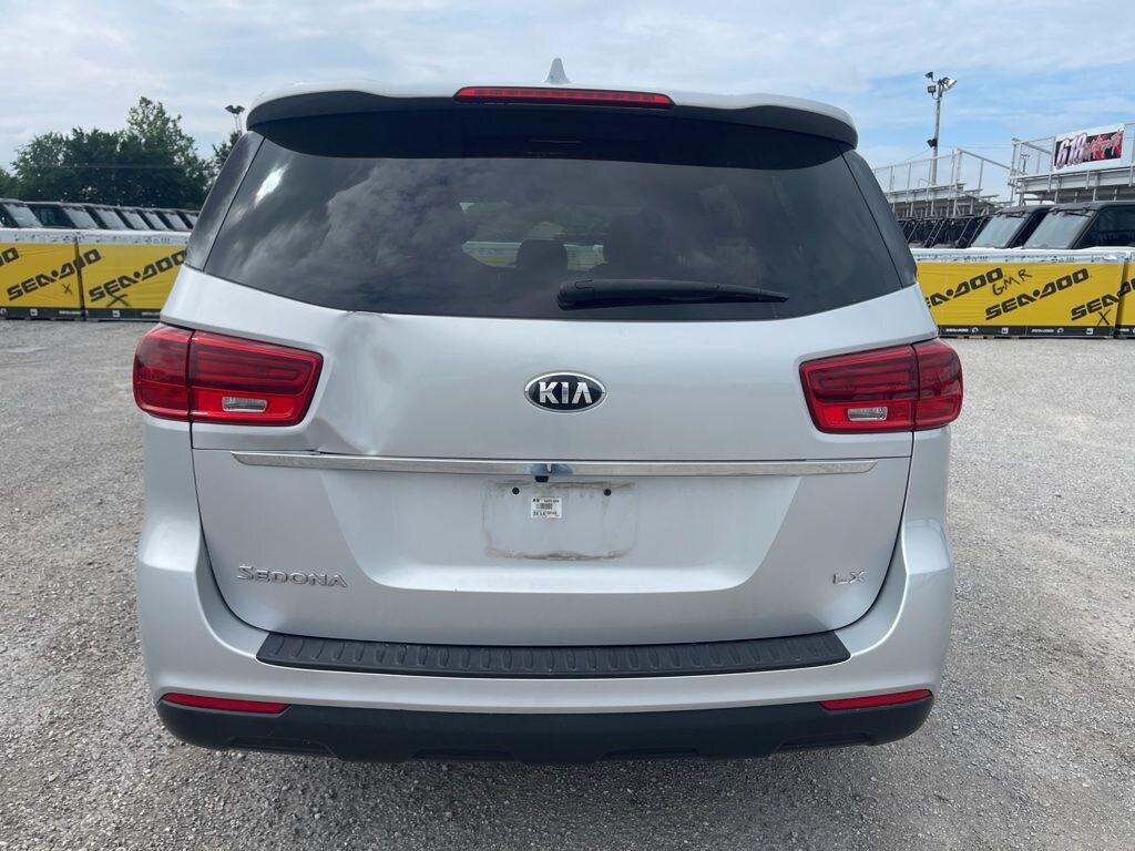 Used 2019 Kia Sedona LX Minivan/Van