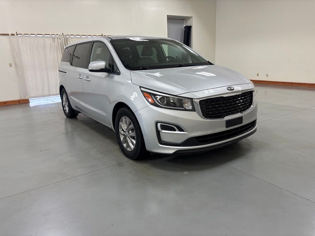 Used 2019 Kia Sedona LX Minivan/Van