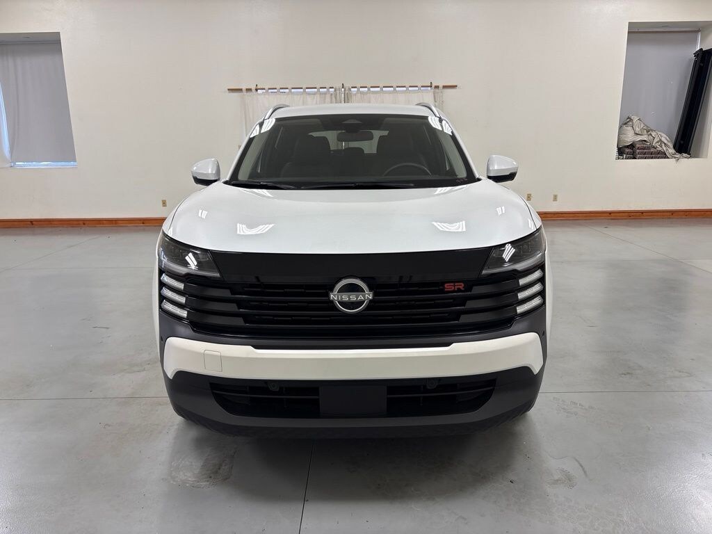 Used 2025 Nissan Kicks SR SUV