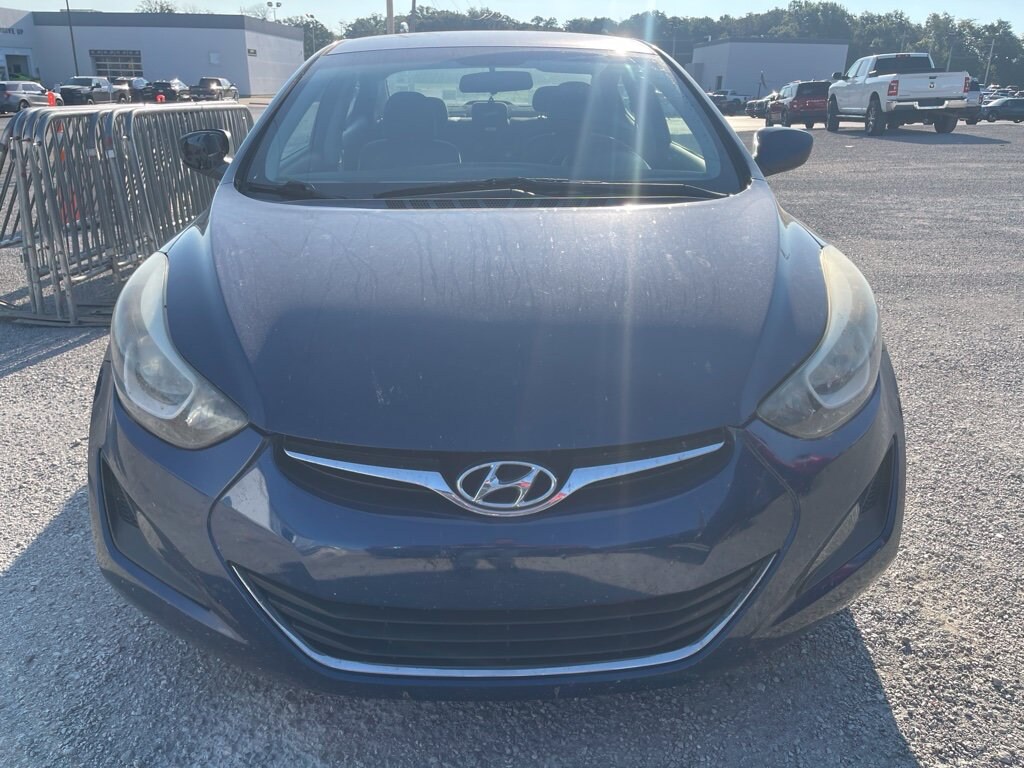 Used 2016 Hyundai Elantra SE Sedan