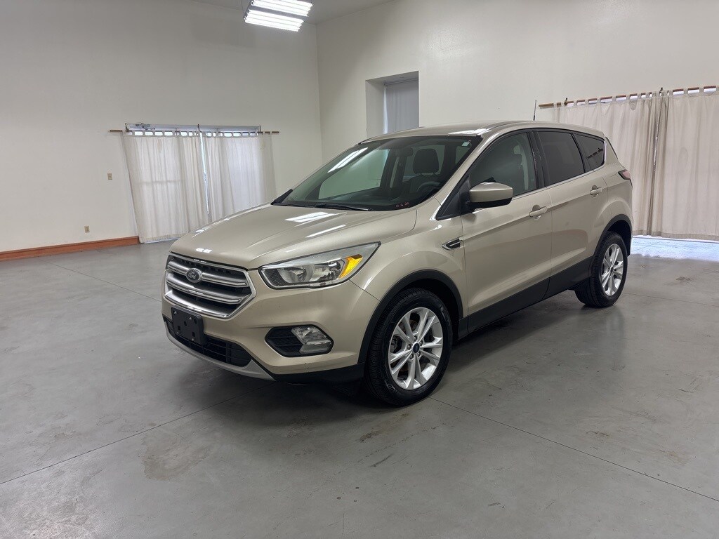 Used 2017 Ford Escape SE SUV