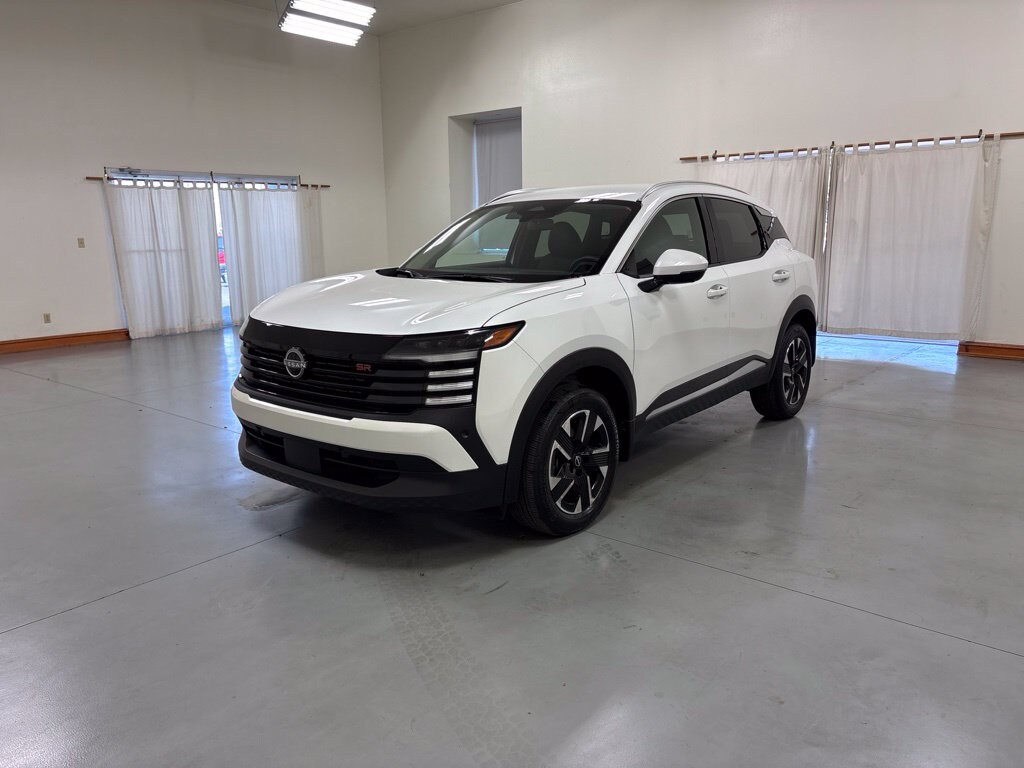 Used 2025 Nissan Kicks SR SUV