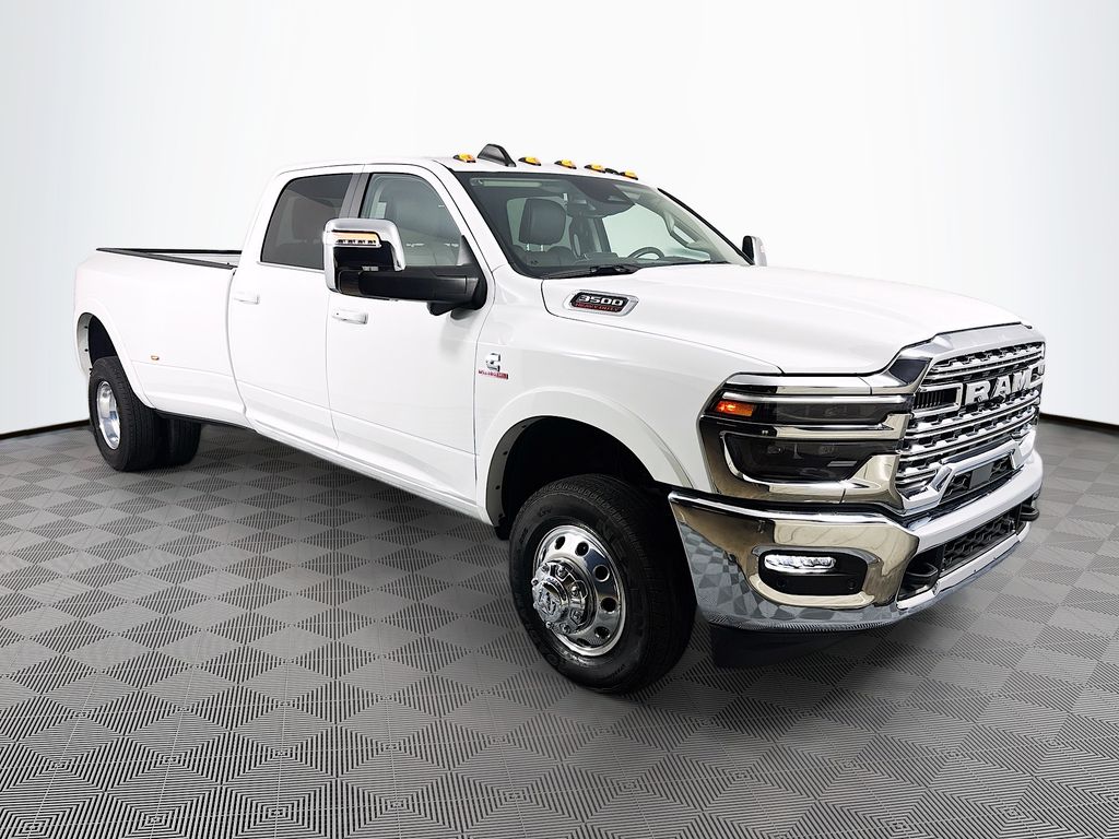 2025 RAM 3500 Limited/Longhorn 4X4 Crew Cab LWB's photo
