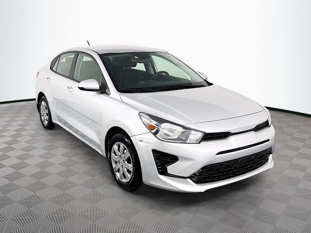 2023 Kia Rio S iVT's photo