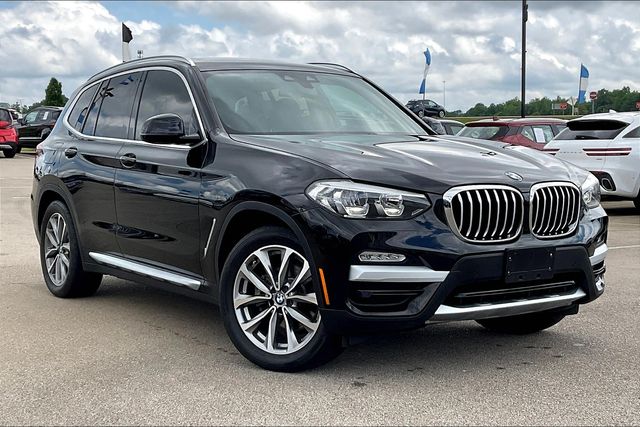 2019 BMW X3 sDrive30i's photo