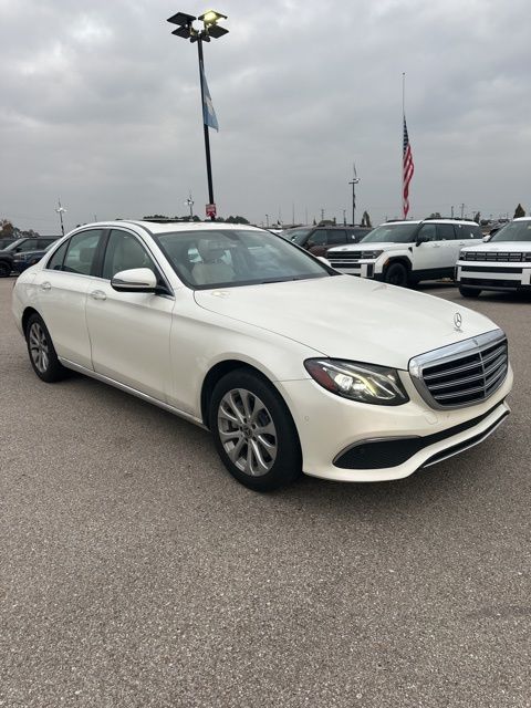2018 Mercedes-Benz E-Class E300's photo