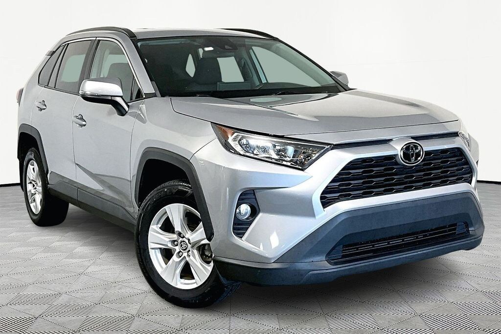 Used 2021 Toyota RAV4 XLE SUV