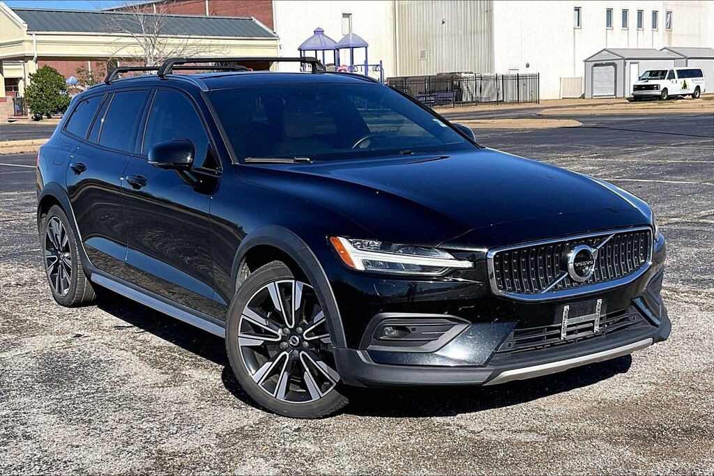 Used 2020 Volvo V60 Cross Country T5 Wagon