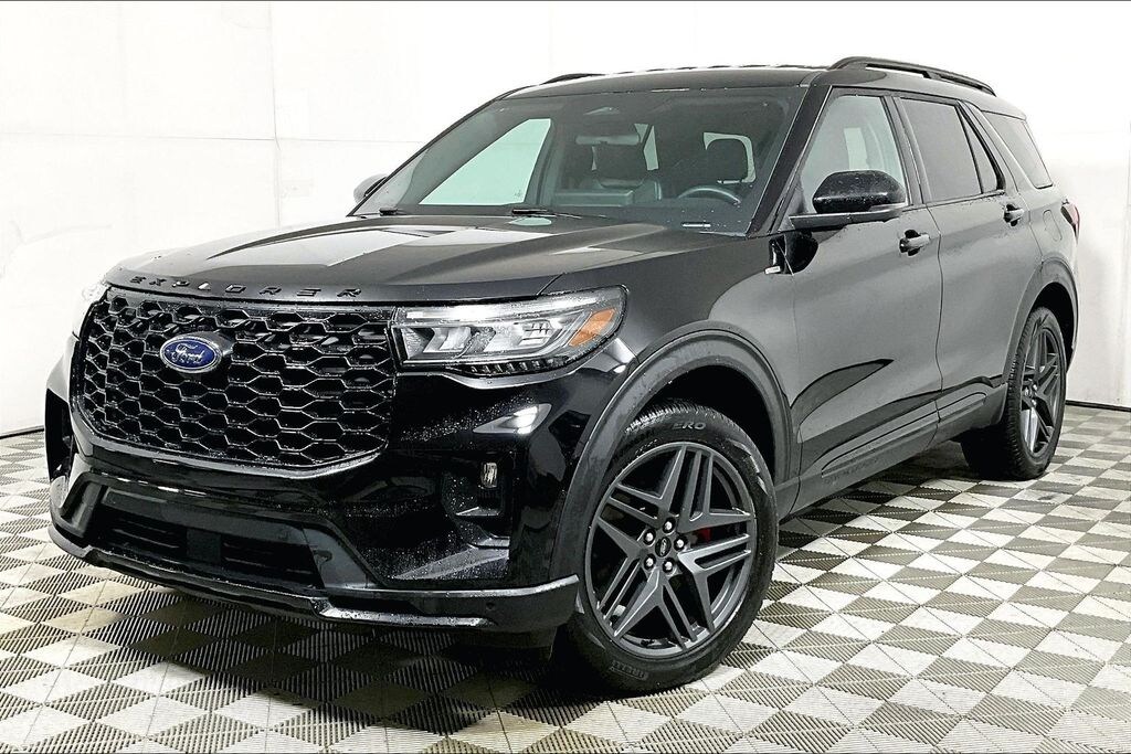 Used 2025 Ford Explorer ST-Line SUV