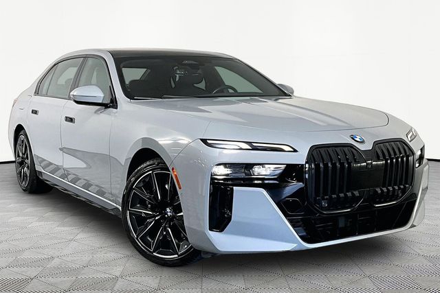 2023 BMW 7 Series 740i's photo