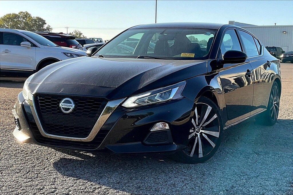 Used 2019 Nissan Altima 2.5 SR Sedan