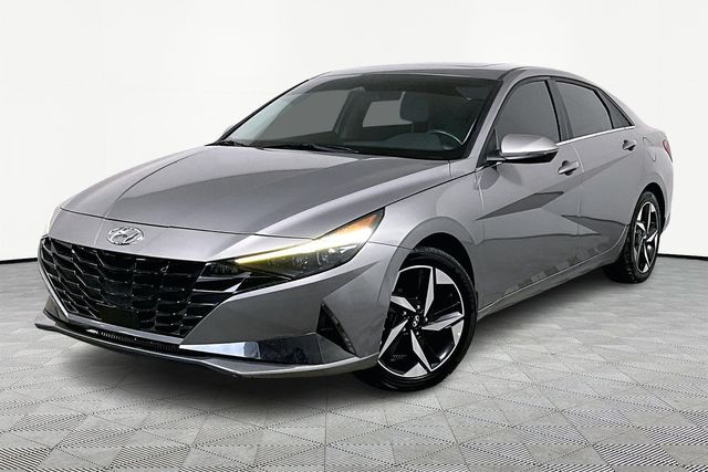 2022 Hyundai Elantra Limited photo 2