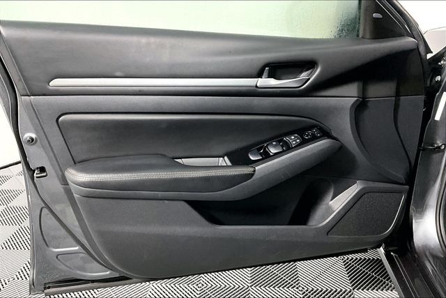 2023 Nissan Altima SV - Photo 23