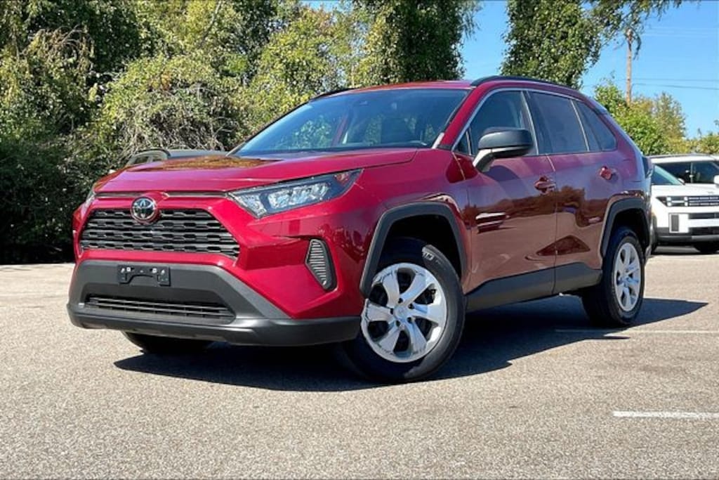 Used 2019 Toyota RAV4 LE SUV