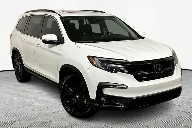 2022 Honda Pilot SE's photo