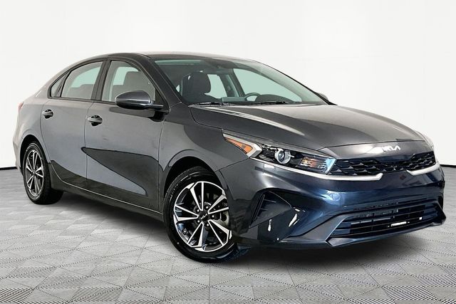 2022 Kia FORTE LXS's photo