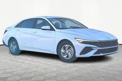 2026 Hyundai Elantra SE Sedan