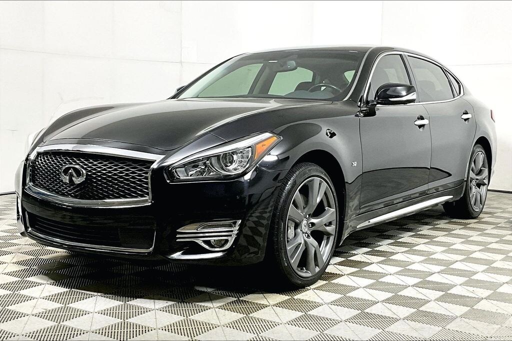 Used 2015 INFINITI Q70L 3.7 Sedan