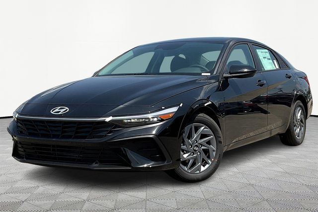 Used 2024 Hyundai Elantra SEL with VIN KMHLM4DG5RU831009 for sale in Olive Branch, MS