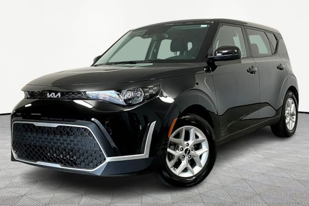 Used 2024 Kia Soul S Hatchback