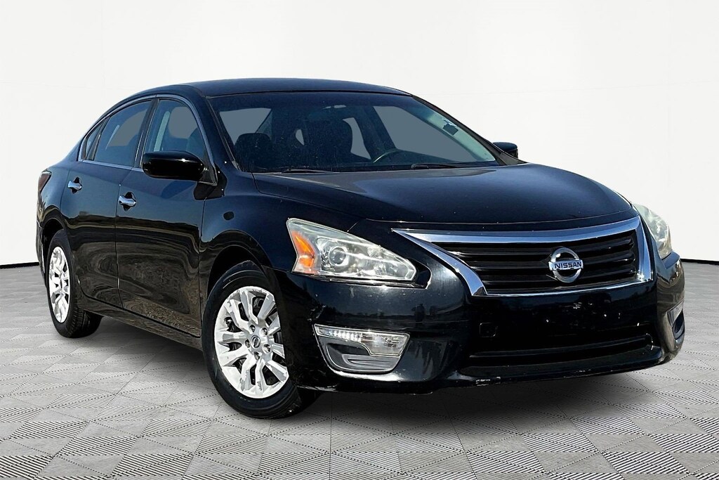 Used 2015 Nissan Altima 2.5 S Sedan