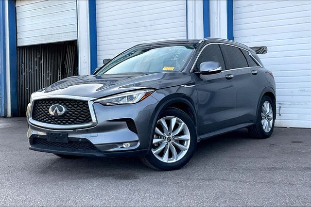 2019 Infiniti QX50 Essential photo 2