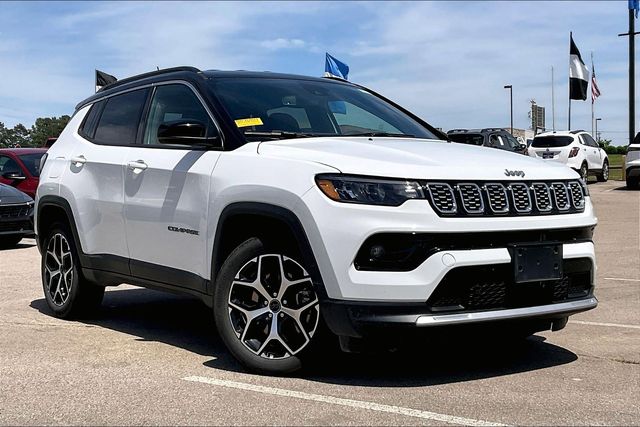 2025 Jeep Compass Limited 4X4's photo