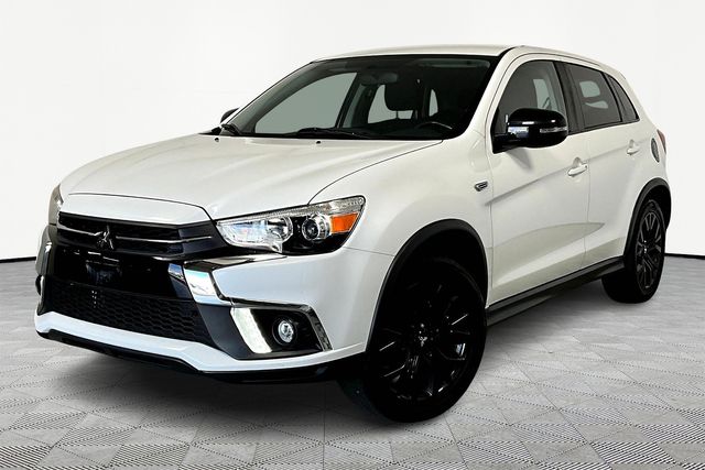 2019 Mitsubishi Outlander Sport ES photo 2