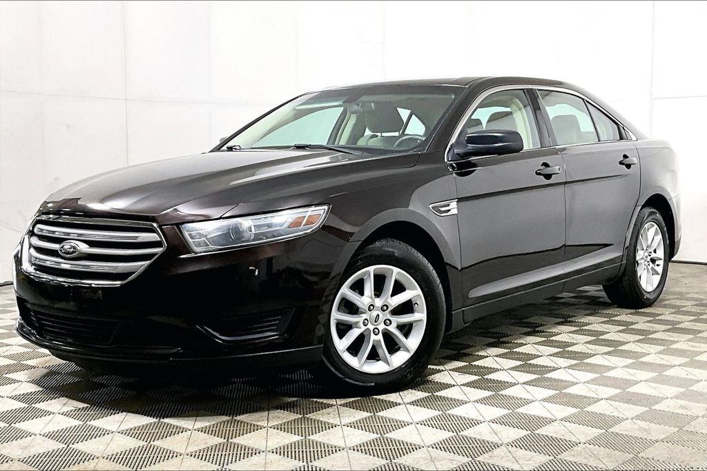 Used 2013 Ford Taurus SE Sedan