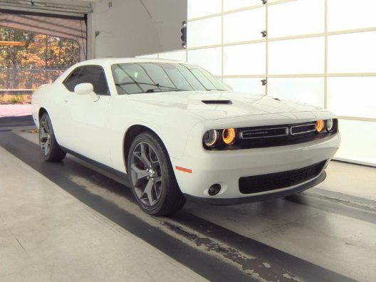 2018 Dodge Challenger SXT Plus's photo