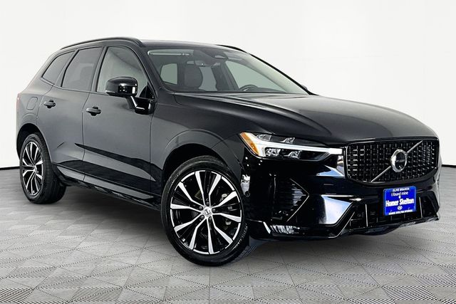 2024 Volvo XC60 B5 Ultimate Dark Theme AWD's photo