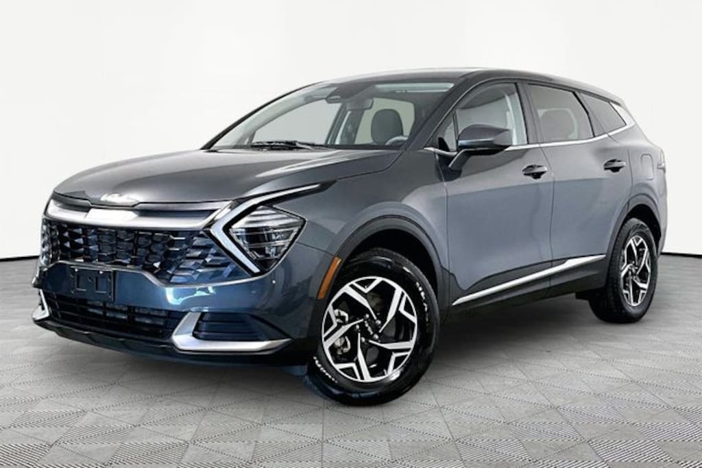 Used 2024 Kia Sportage LX SUV
