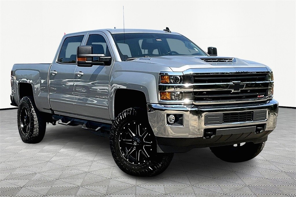 Used 2018 Chevrolet Silverado 2500HD LT Truck Crew Cab