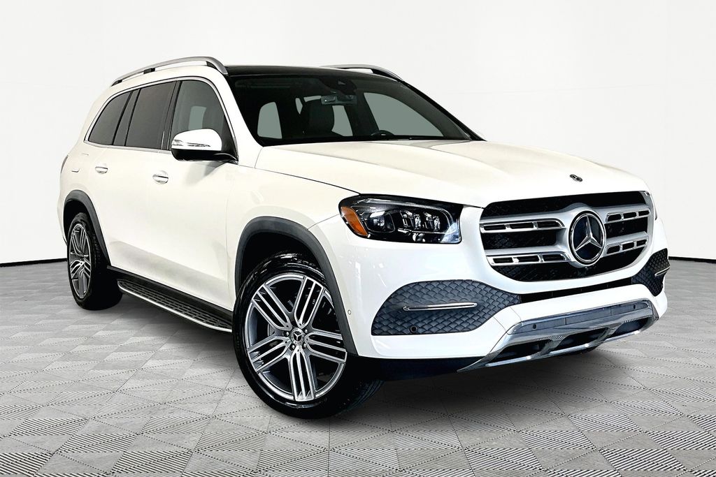 2022 Mercedes-Benz GLS GLS450's photo