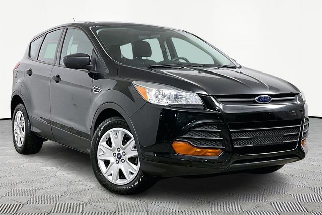2014 Ford Escape S's photo