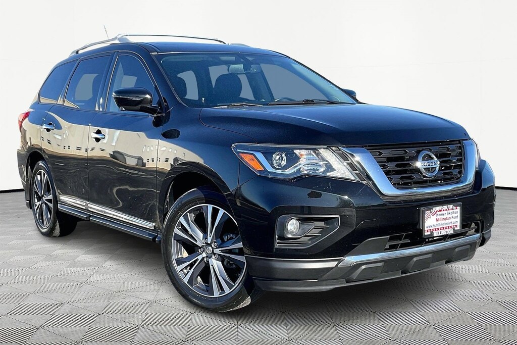 Used 2018 Nissan Pathfinder Platinum SUV