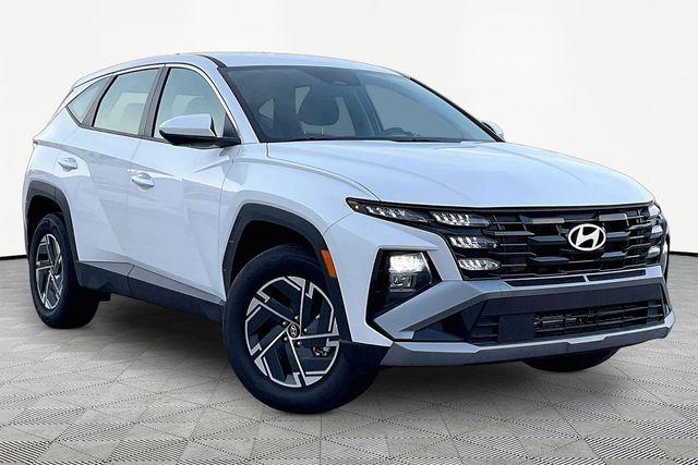 2026 Hyundai Tucson Blue SE HEV AWD's photo