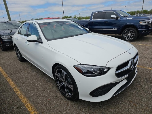 2025 Mercedes-Benz C-Class C 300's photo