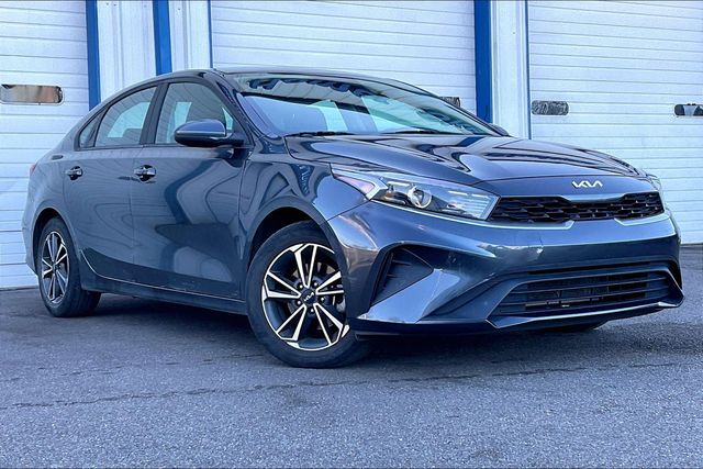 2022 Kia FORTE LXS's photo