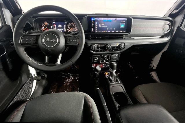 2025 Jeep Wrangler 4-Door Rubicon - Photo 14