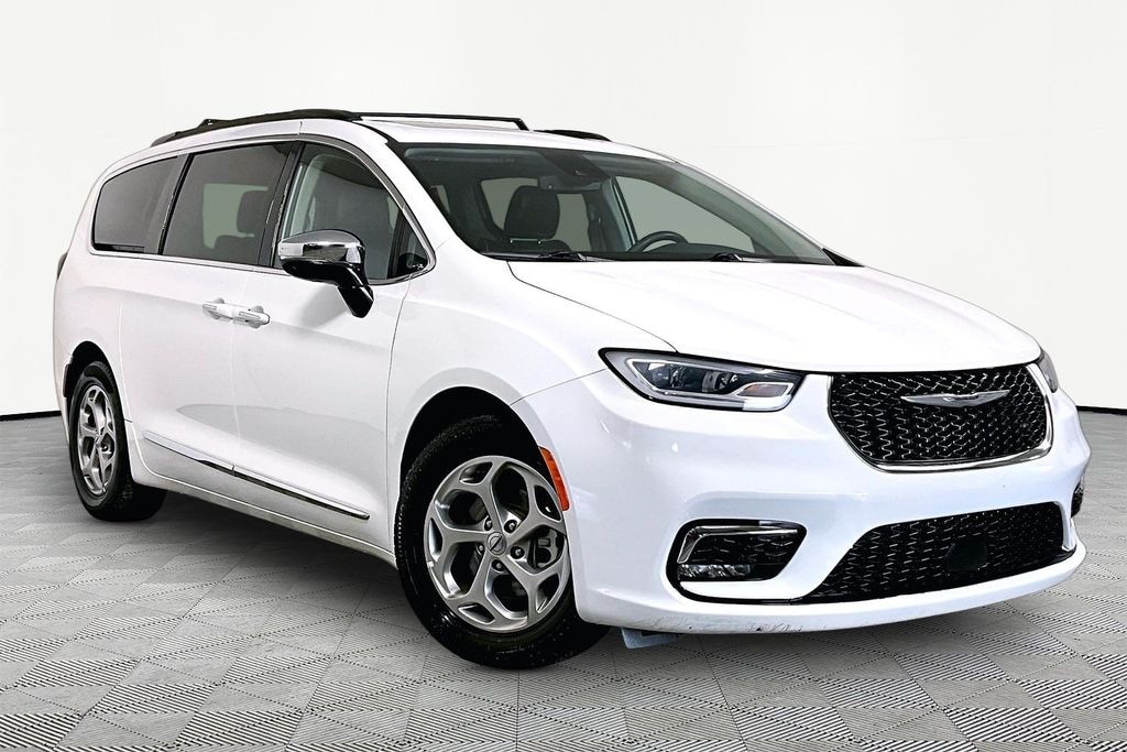 Used 2023 Chrysler Pacifica Limited Van Passenger Van