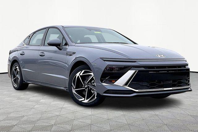 2026 Hyundai Sonata SEL's photo