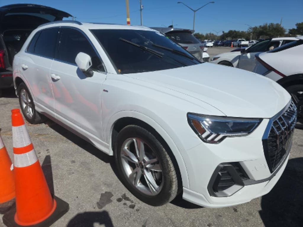 Used 2024 Audi Q3 45 S line Premium SUV